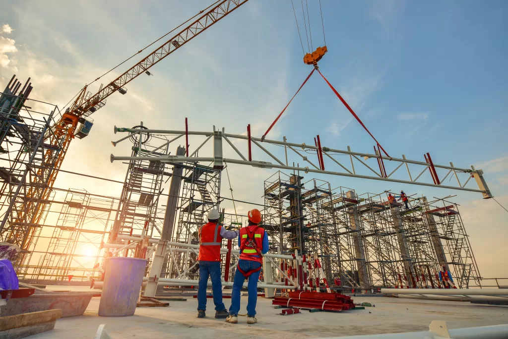 construction-worker-truss-installation-1-1024×684-jpg